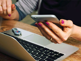 【苹果公司总市值升破2万亿美元】沙特石油大臣表示，预计第四季度石油需求将回到疫情前的97%。