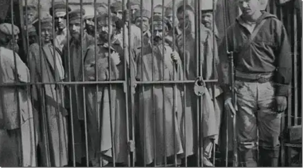 苏联，精神病大国强国！1989年，人口不到3亿的苏联帝国，苏联登记的精神病人高达1020万人！脑子越好，越容易被送进精神病院？有脑子的人，全都有病。苏联居然是认真的！精神病不是病，是政治武器 ！苏联的精神病院，是白色的古拉格。苏联政府系统性地滥用精神病学。克格勃负责盯人，医生负责诊断，国家出面收治，法院根本不用出面。社会主义国家不能有无家可归者，流浪=异端！ 投诉领导？你不正常 你觉得体制该改革？你患了改革妄想症！疯的是体制。疯子的世界，正常人是异常的。当一个国家，不再允许人思考、不再允许人批评、不再允许人提建议，它就开始把正常人当成病人，把忠诚当成治愈。当权力开始害怕思想时，它自己就已经疯了。